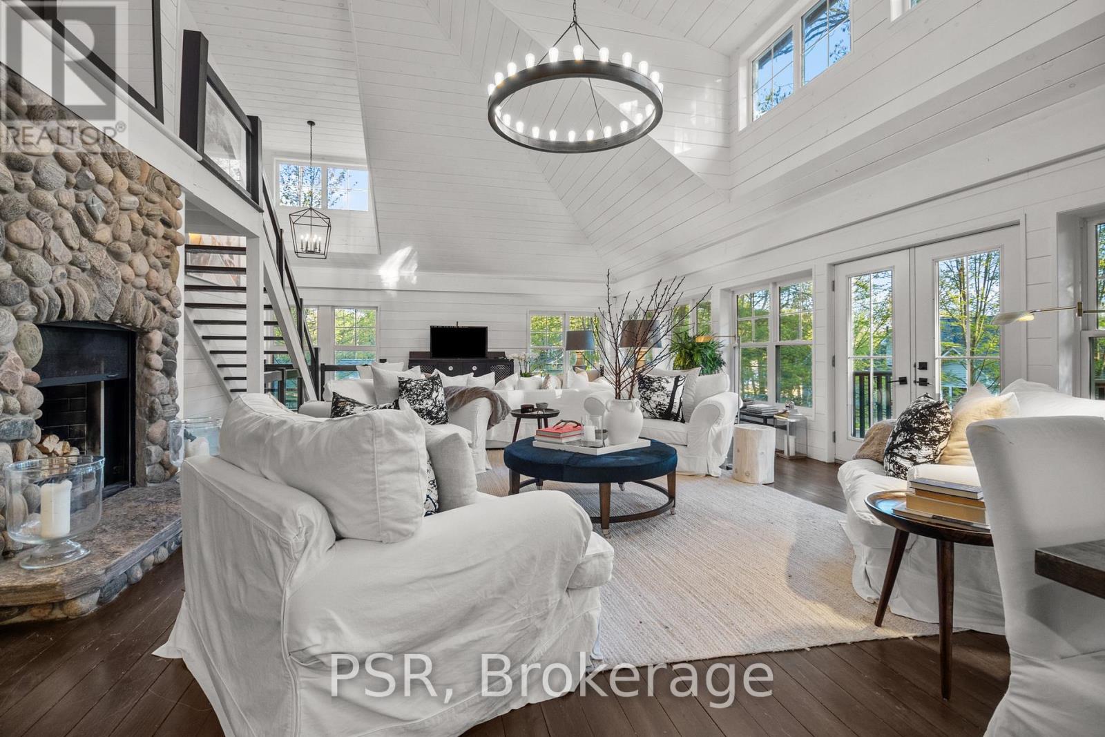 Photo 38 of 12 Harris Street, Muskoka Lakes ON