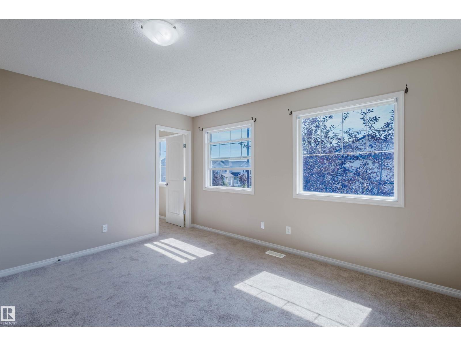 Photo 17 of 9235 Scott Ln Nw, Edmonton AB