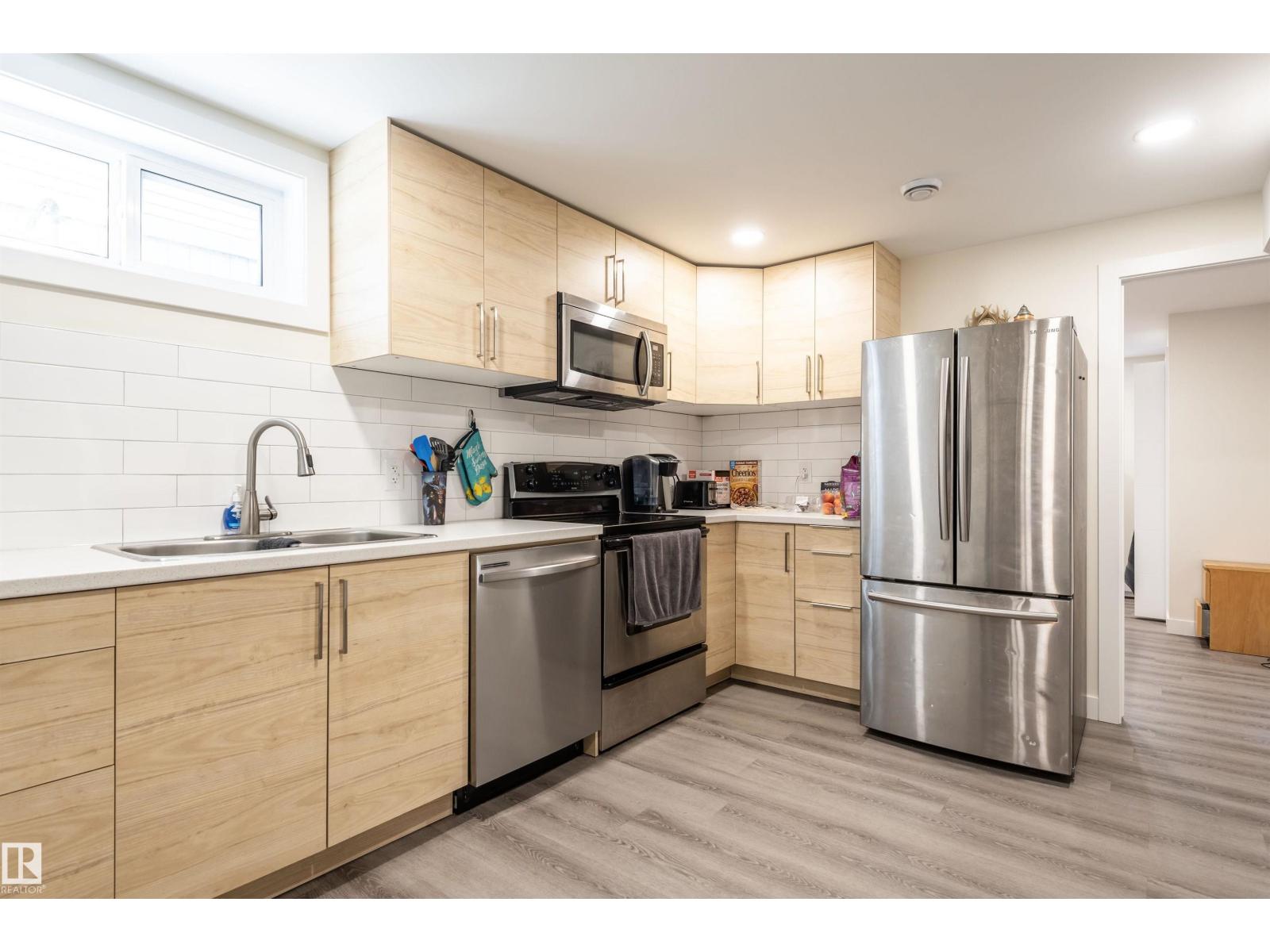 Photo 32 of 7229 83 Av Nw, Edmonton AB