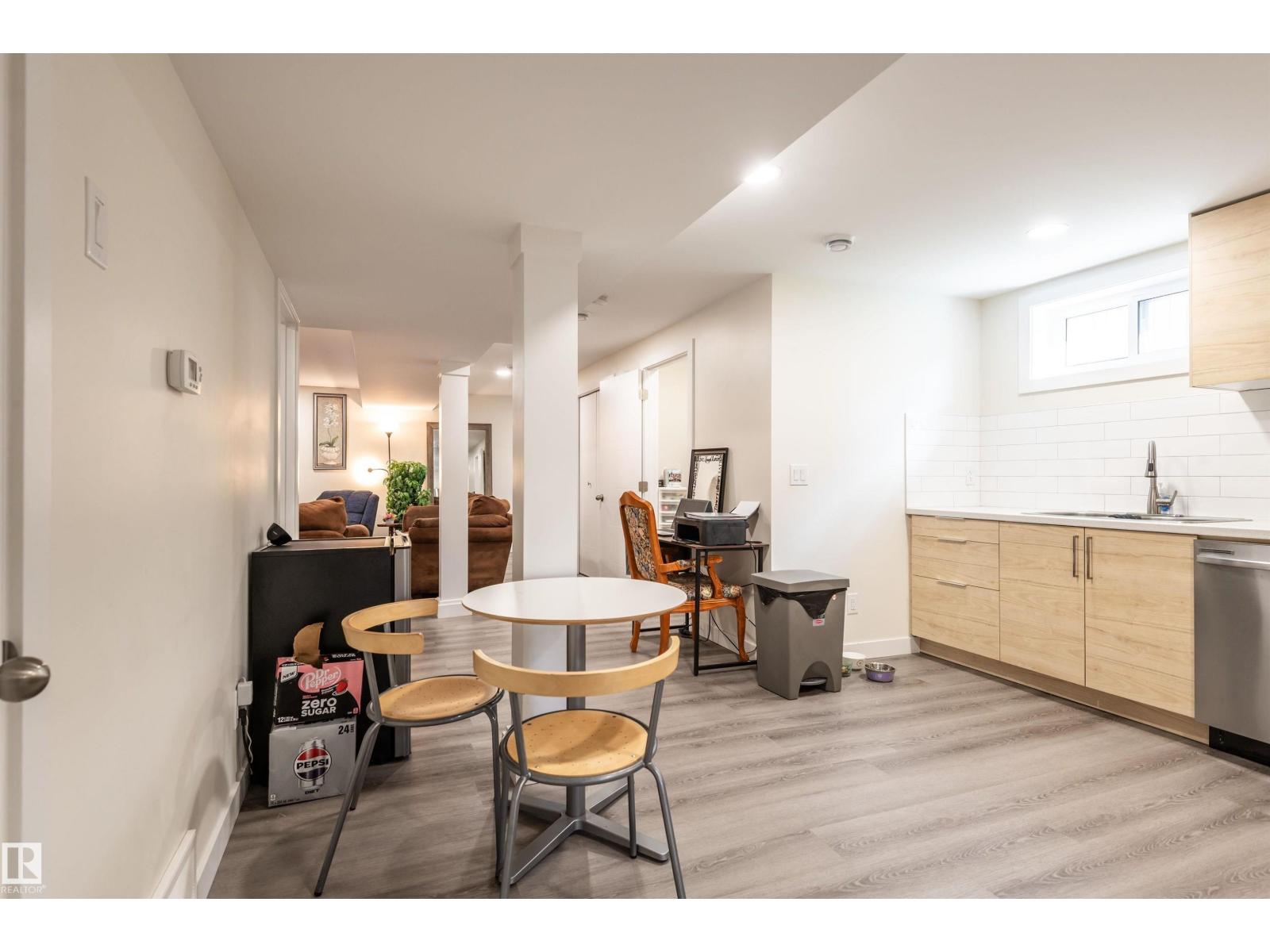 Photo 38 of 7229 83 Av Nw, Edmonton AB