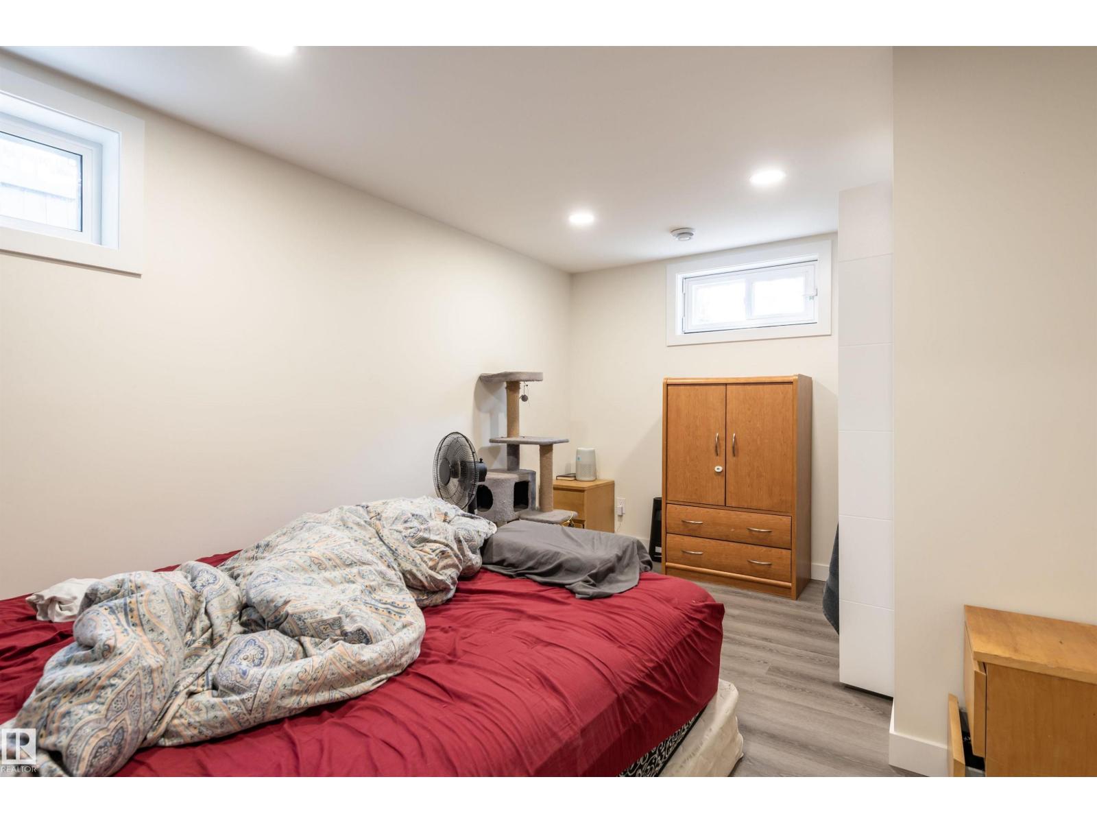 Photo 39 of 7229 83 Av Nw, Edmonton AB