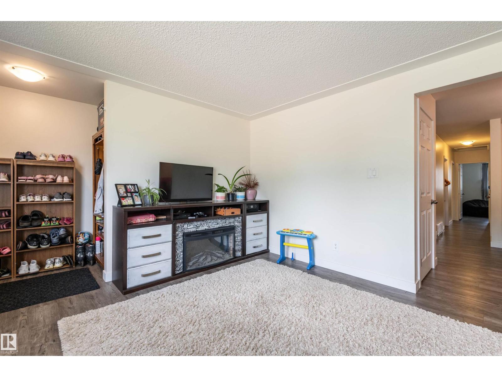 Photo 4 of 7229 83 Av Nw, Edmonton AB