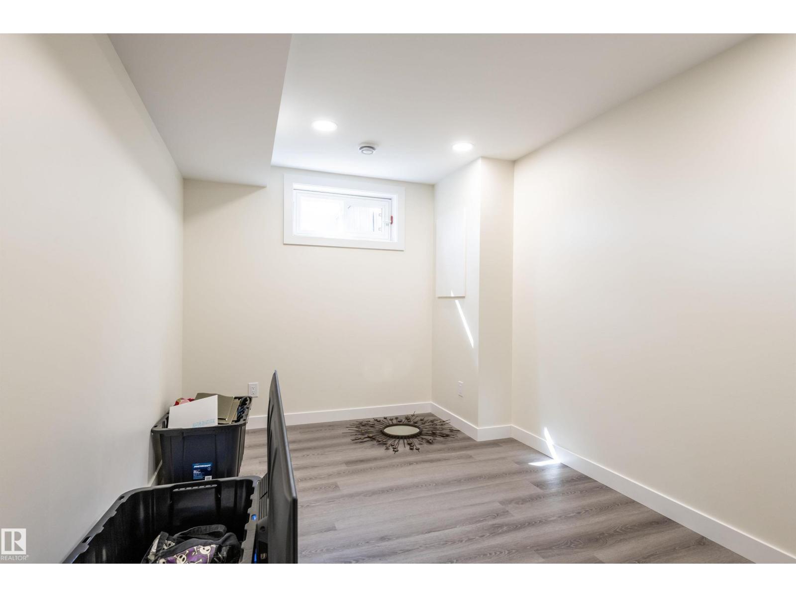 Photo 41 of 7229 83 Av Nw, Edmonton AB
