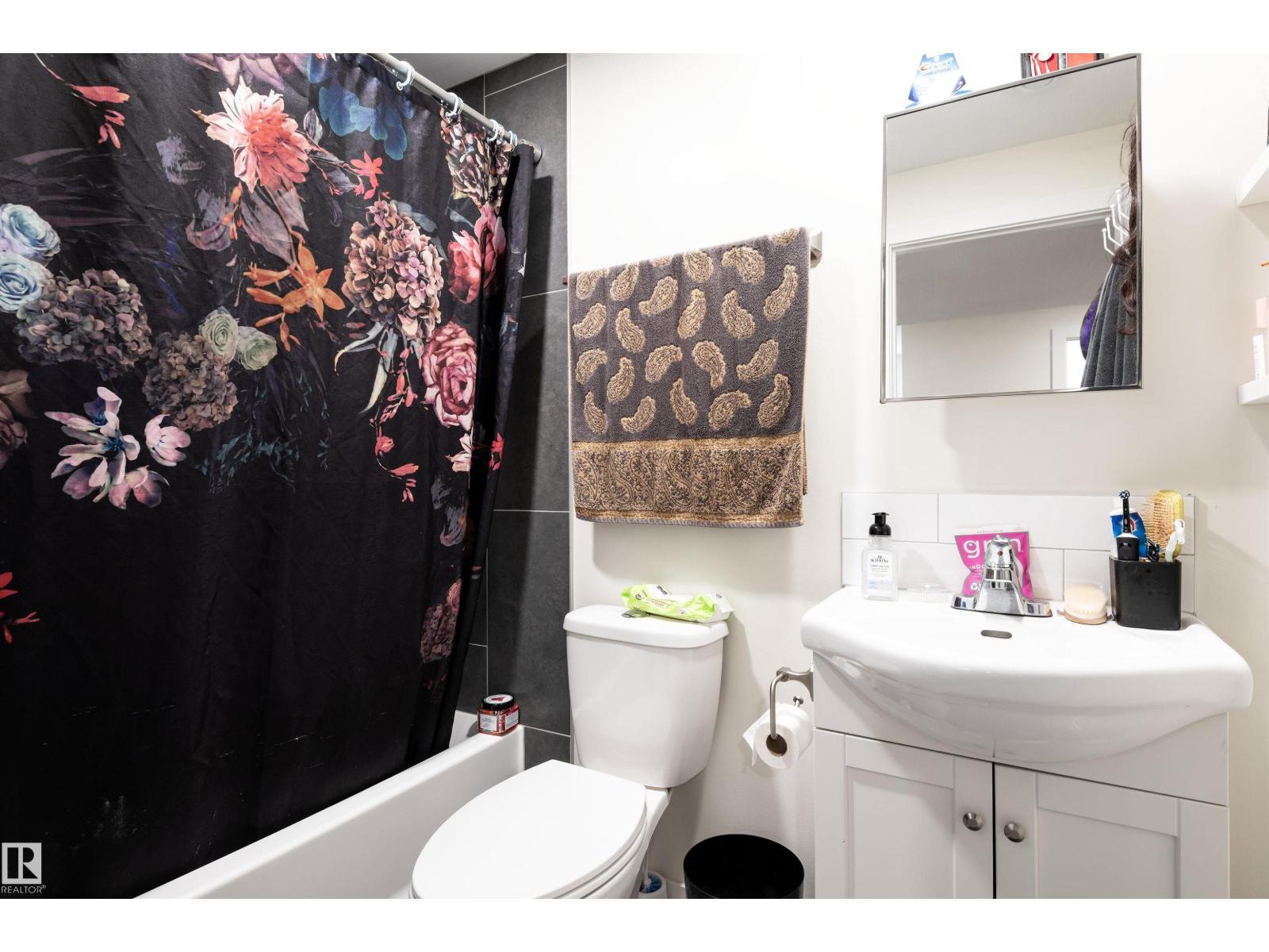 Photo 46 of 7229 83 Av Nw, Edmonton AB