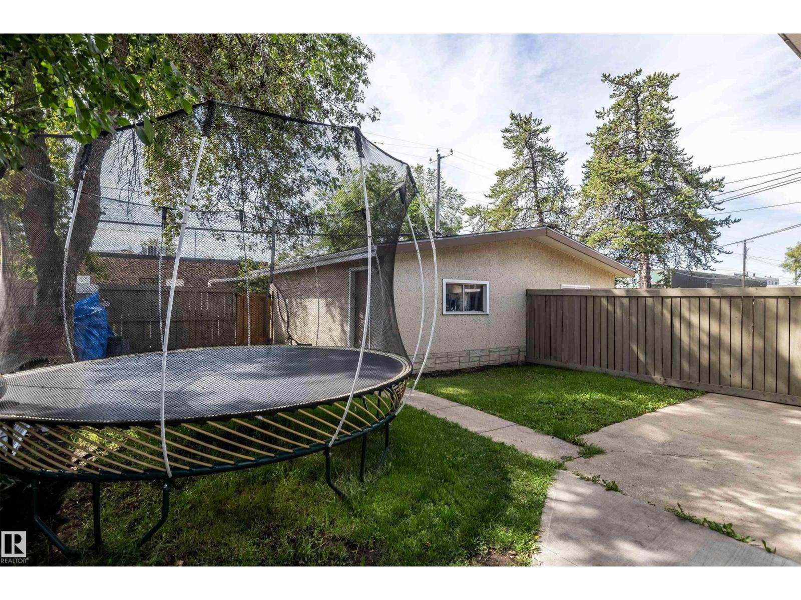 Photo 52 of 7229 83 Av Nw, Edmonton AB