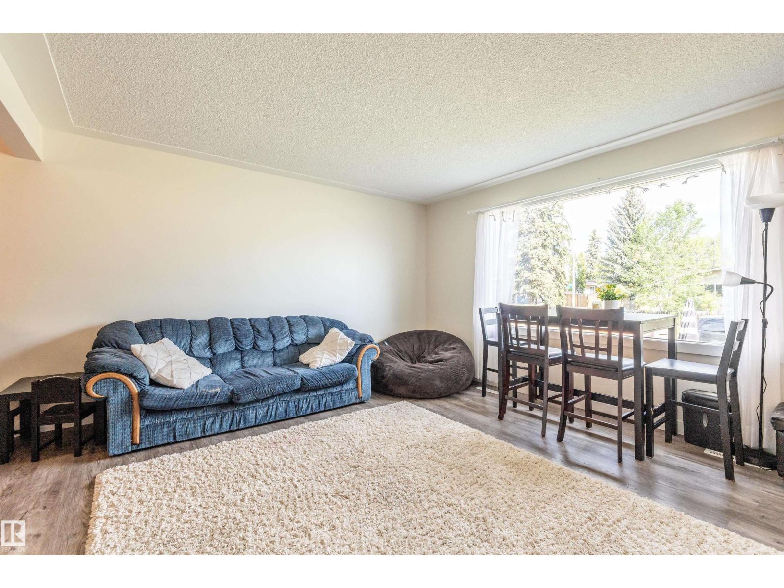 Photo 6 of 7229 83 Av Nw, Edmonton AB