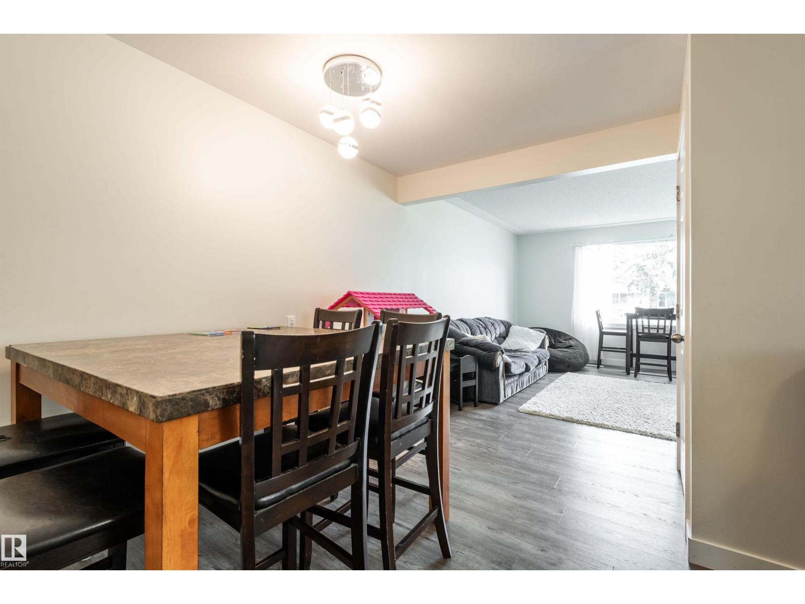 Photo 9 of 7229 83 Av Nw, Edmonton AB