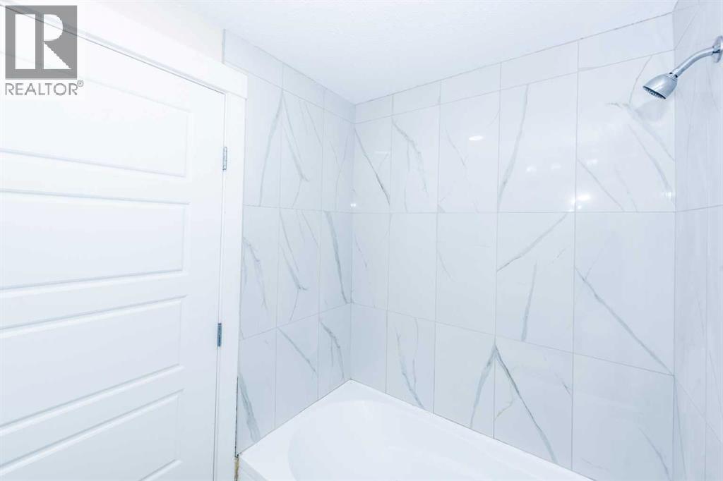 Photo 21 of 5407 14 Avenue Se, Calgary AB