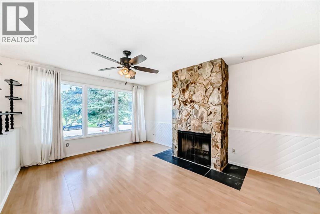 Single Family House Bi-level for Sale in   Avenue NW Bowness Calgary 