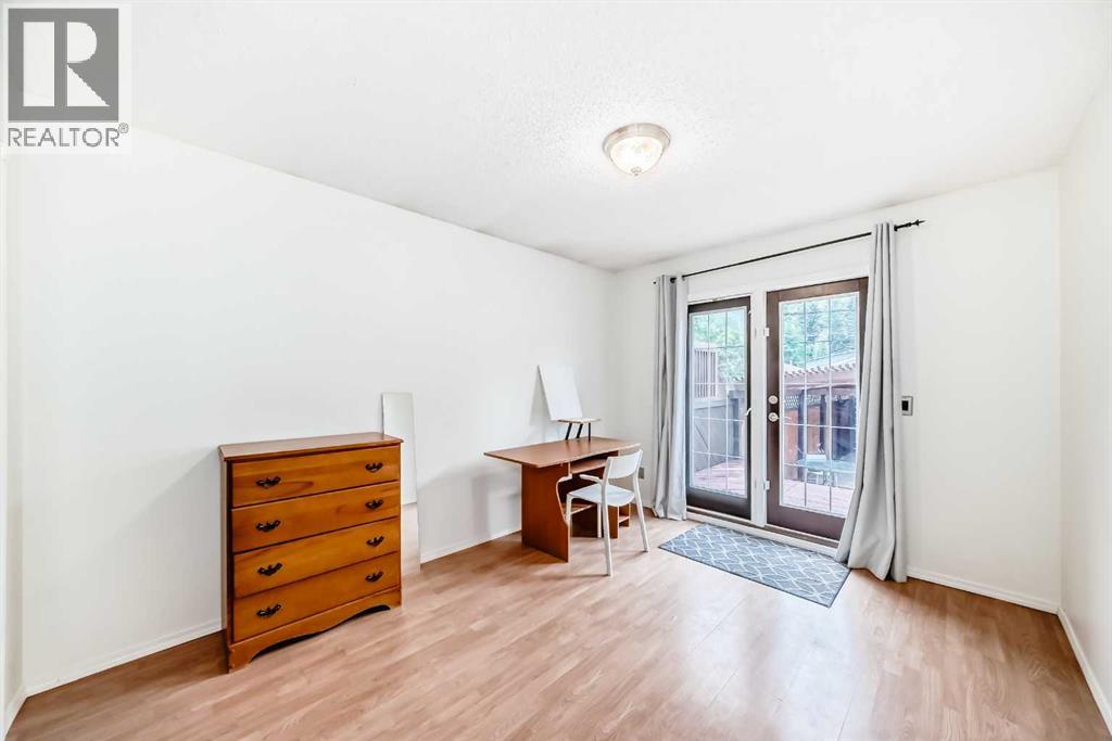 Single Family House Bi-level for Sale in   Avenue NW Bowness Calgary 