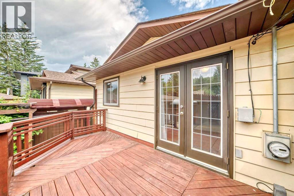 Single Family House Bi-level for Sale in   Avenue NW Bowness Calgary 