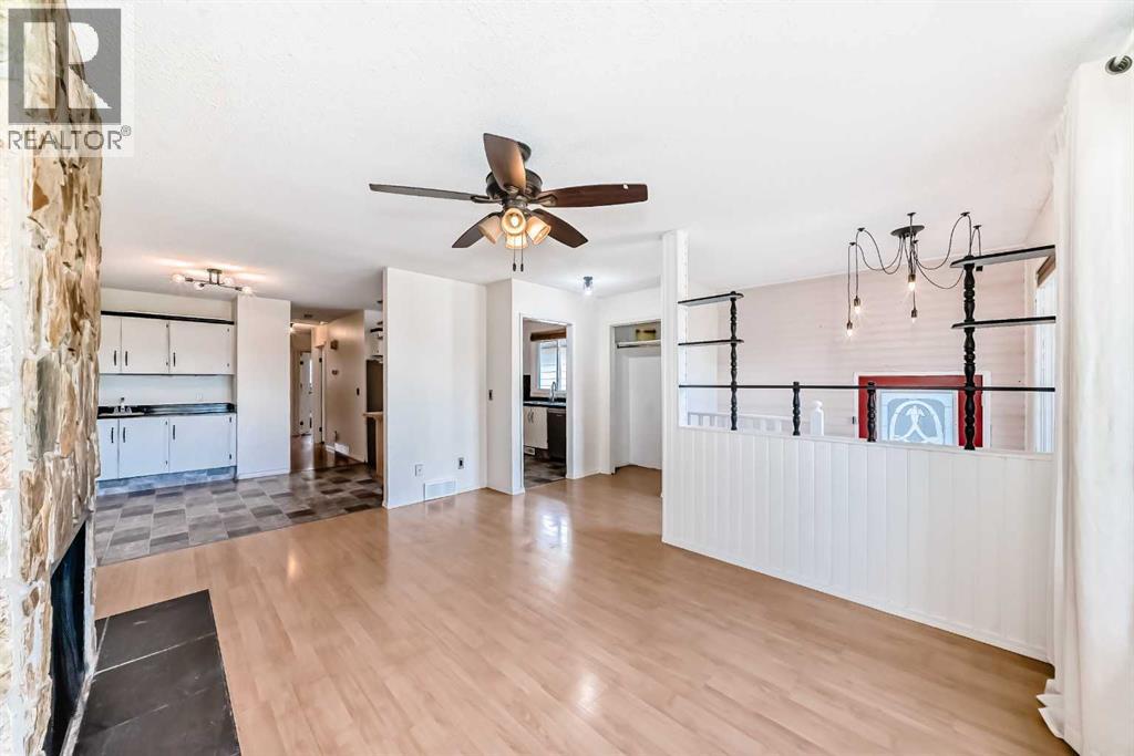 Single Family House Bi-level for Sale in   Avenue NW Bowness Calgary 