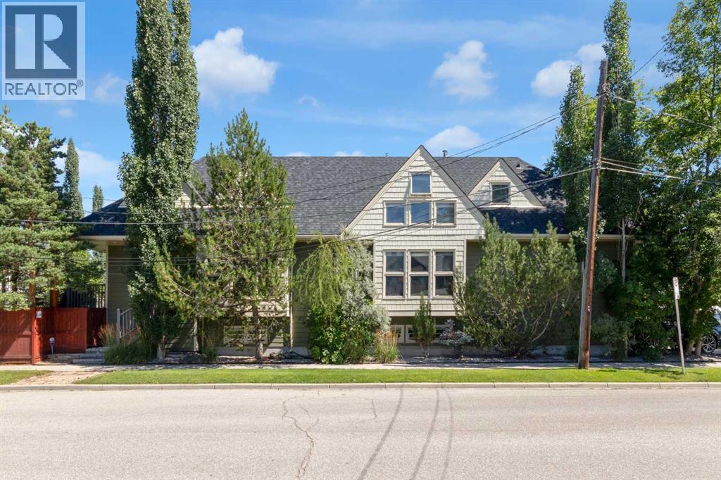 Single Family House for Sale in  Gladstone Road NW Hillhurst Calgary 