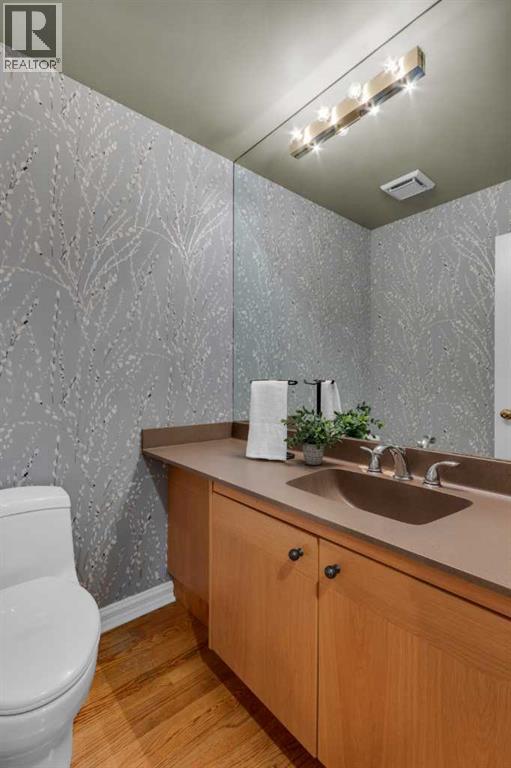 Single Family House for Sale in  Gladstone Road NW Hillhurst Calgary 