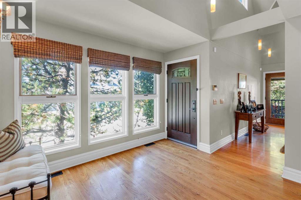 Single Family House for Sale in  Gladstone Road NW Hillhurst Calgary 