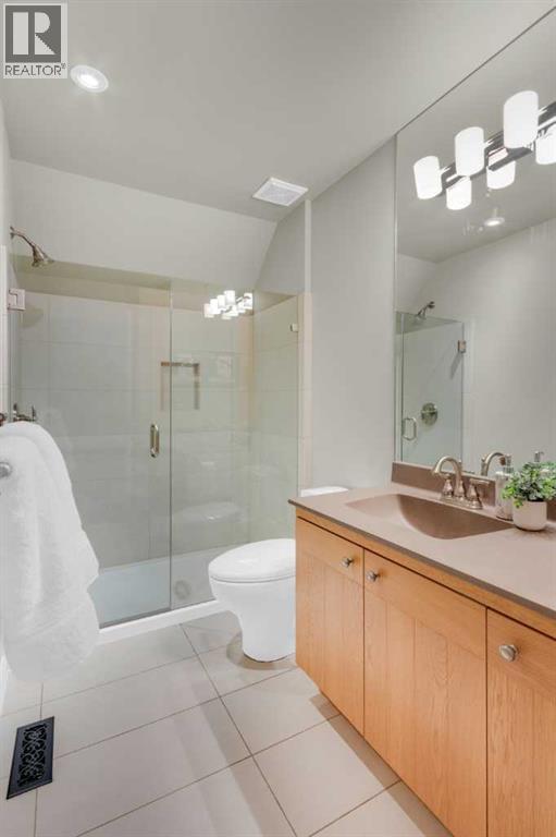 Single Family House for Sale in  Gladstone Road NW Hillhurst Calgary 