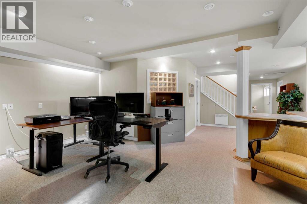 Single Family House for Sale in  Gladstone Road NW Hillhurst Calgary 