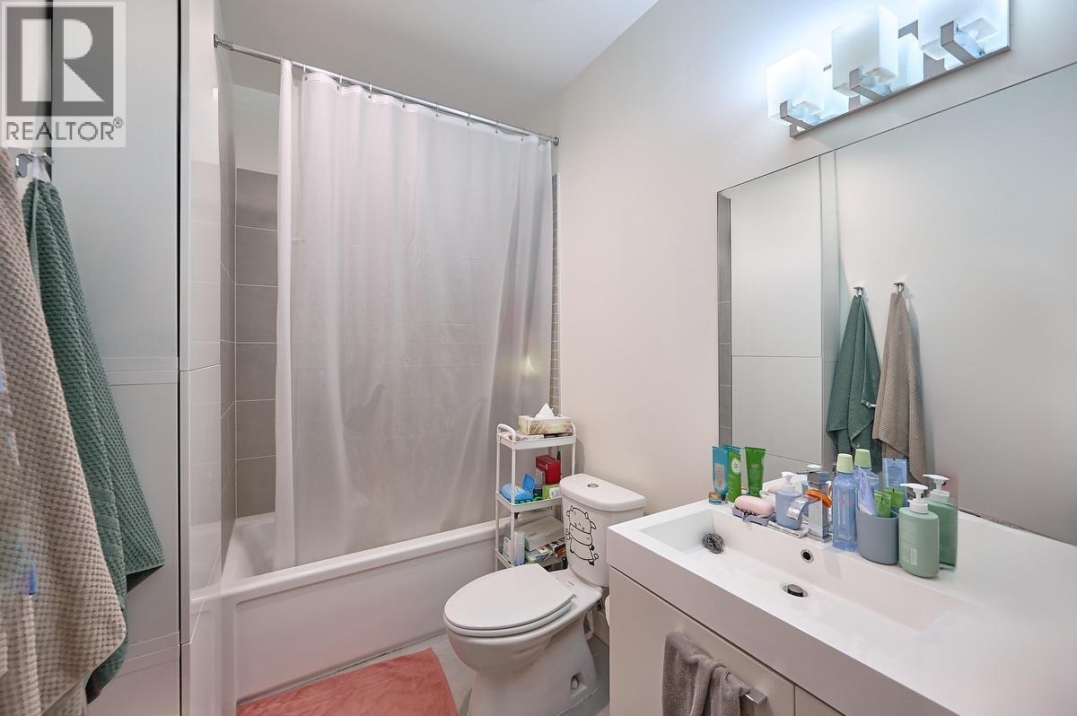 Photo 23 of 307 668 Columbia Street, New Westminster BC