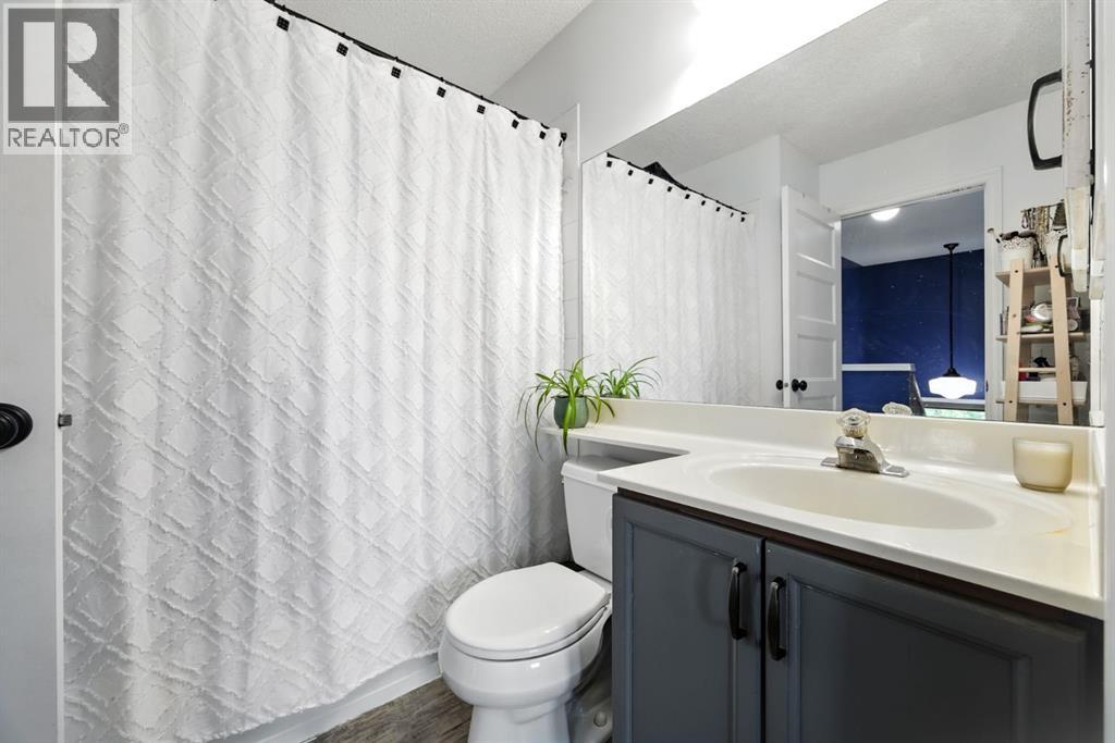 Single Family House for Sale in  Harvest Rose Circle NE Harvest Hills Calgary 