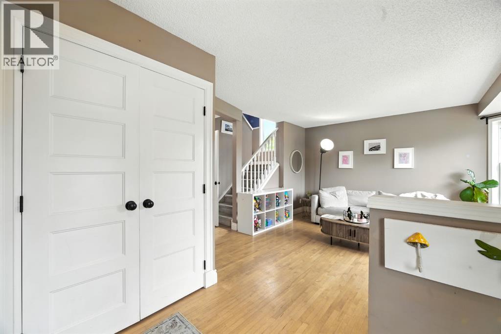Single Family House for Sale in  Harvest Rose Circle NE Harvest Hills Calgary 