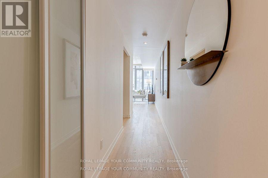 Photo 13 of 211 650 King Street W, Toronto ON