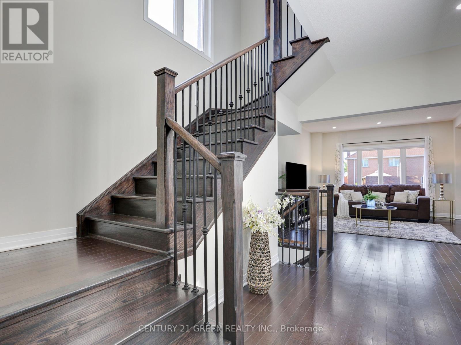 Photo 25 of 4 Slater Street, Cambridge ON