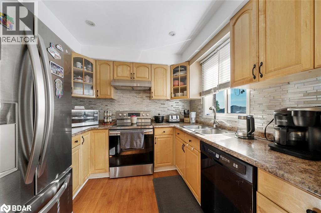 Photo 23 of 41 Widgeon Street, Barrie ON