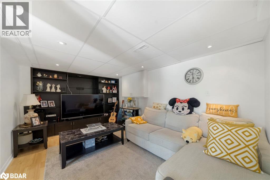 Photo 25 of 41 Widgeon Street, Barrie ON