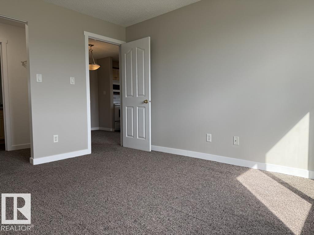 Photo 18 of 316 16303 95 Street Nw, Edmonton AB