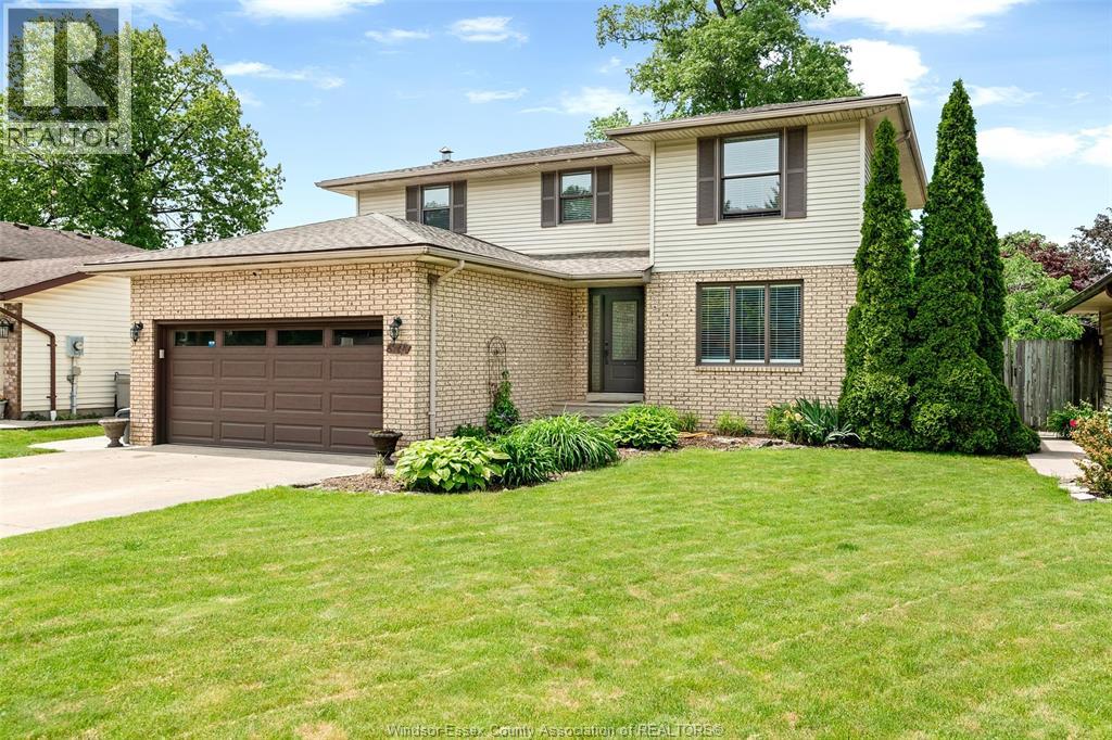Photo 3 of 374 Ramblewood Drive, Lasalle ON