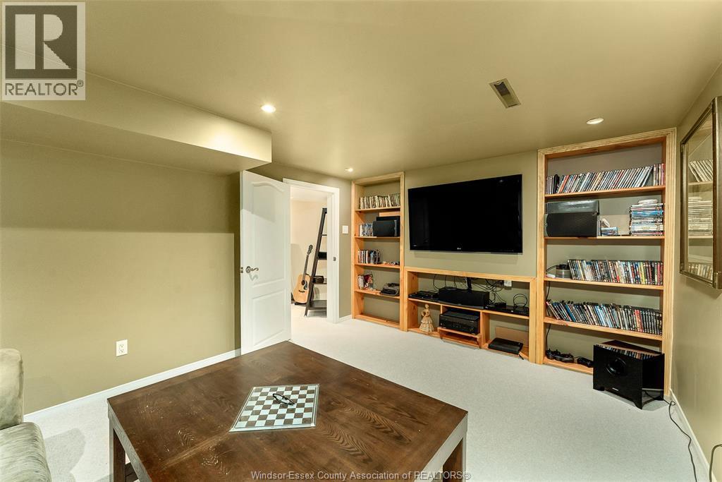 Photo 41 of 374 Ramblewood Drive, Lasalle ON