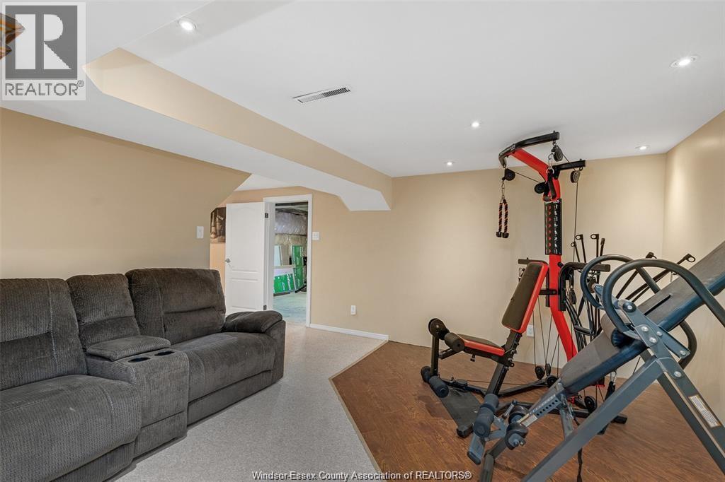 Photo 43 of 374 Ramblewood Drive, Lasalle ON