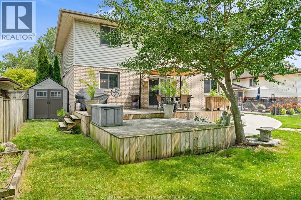 Photo 7 of 374 Ramblewood Drive, Lasalle ON