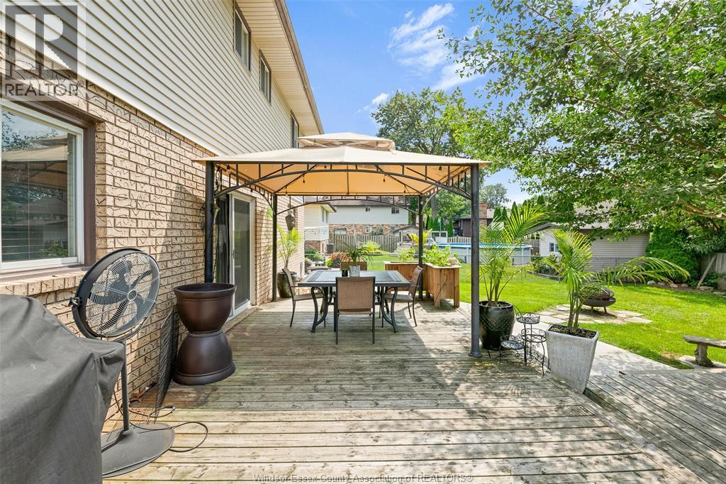 Photo 8 of 374 Ramblewood Drive, Lasalle ON