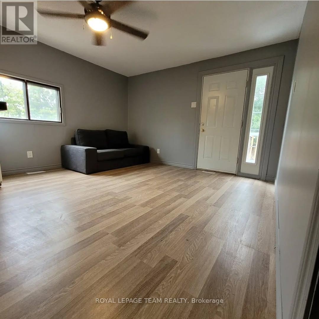 Photo 42 of 1008 St Laurent Boulevard, Ottawa ON