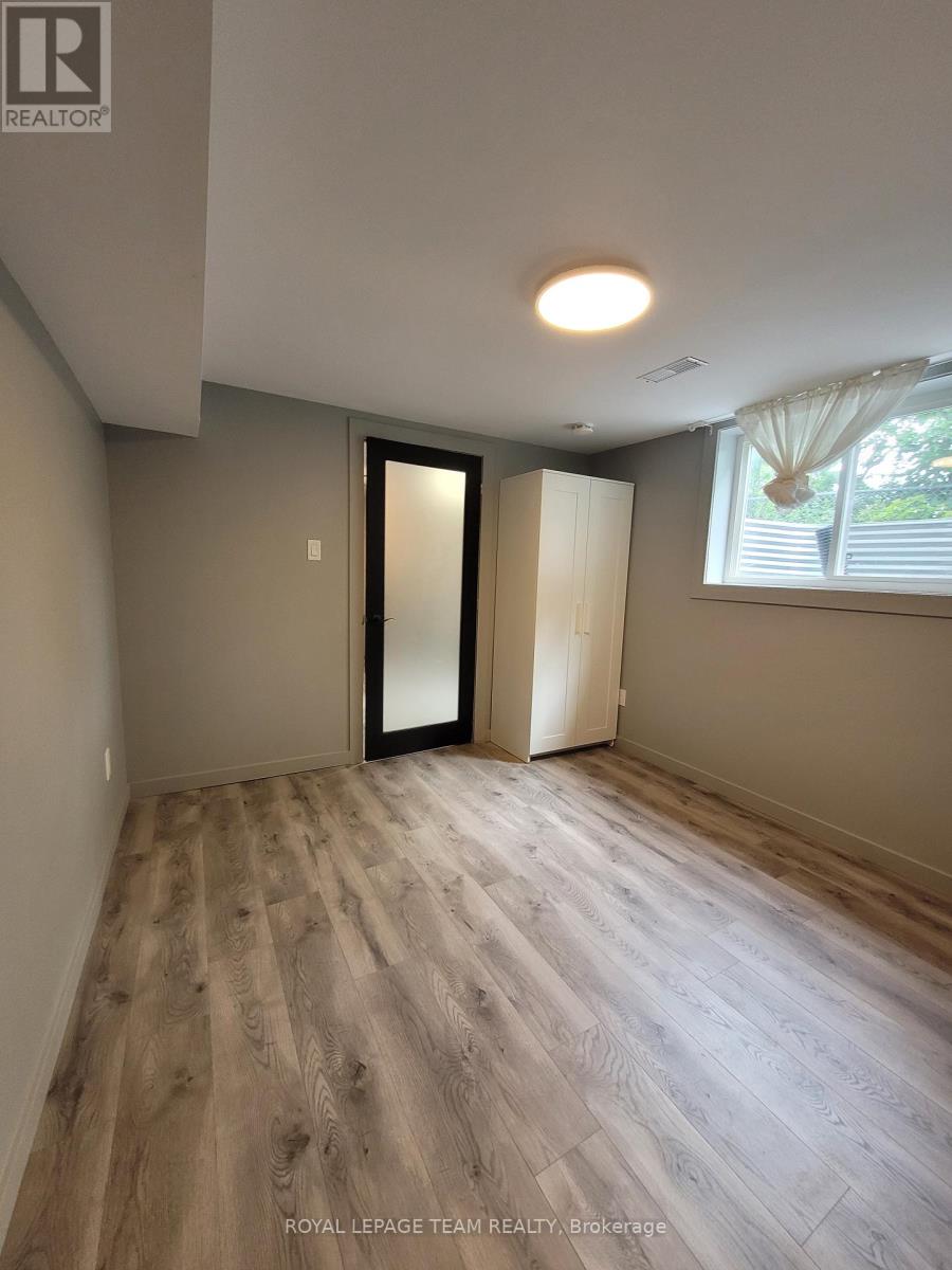 Photo 37 of 1008 St Laurent Boulevard, Ottawa ON