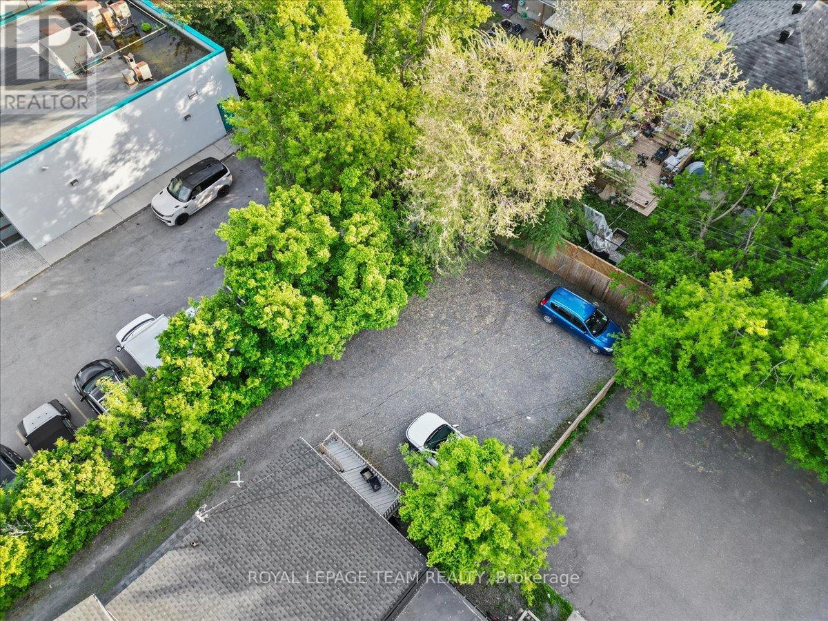 Photo 4 of 1008 St Laurent Boulevard, Ottawa ON