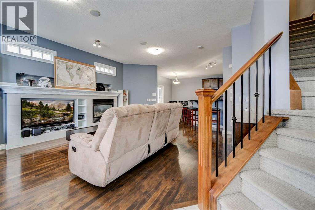 Single Family House for Sale in #   Avenue NE Tuxedo Park Calgary 