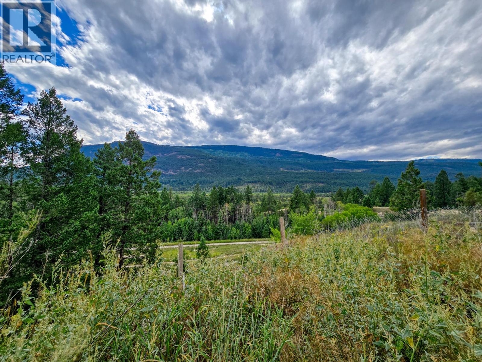 4772 Crescentwood Drive, Edgewater