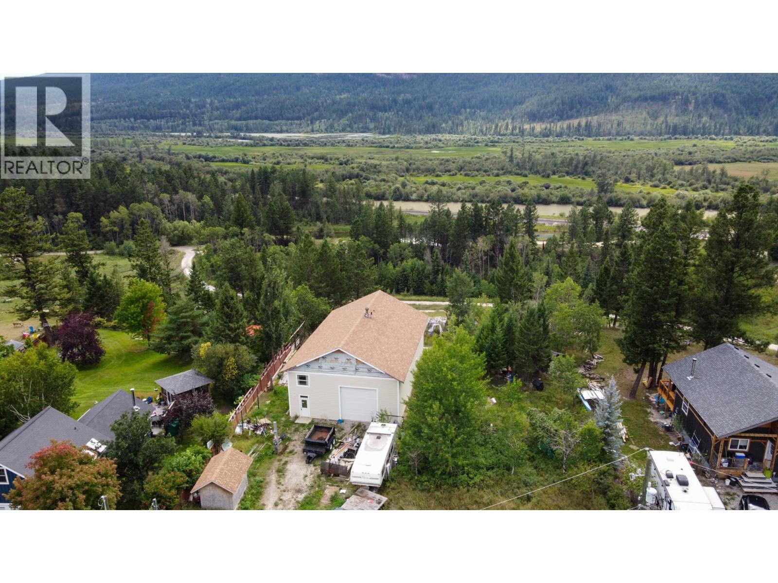 4772 Crescentwood Drive, Edgewater