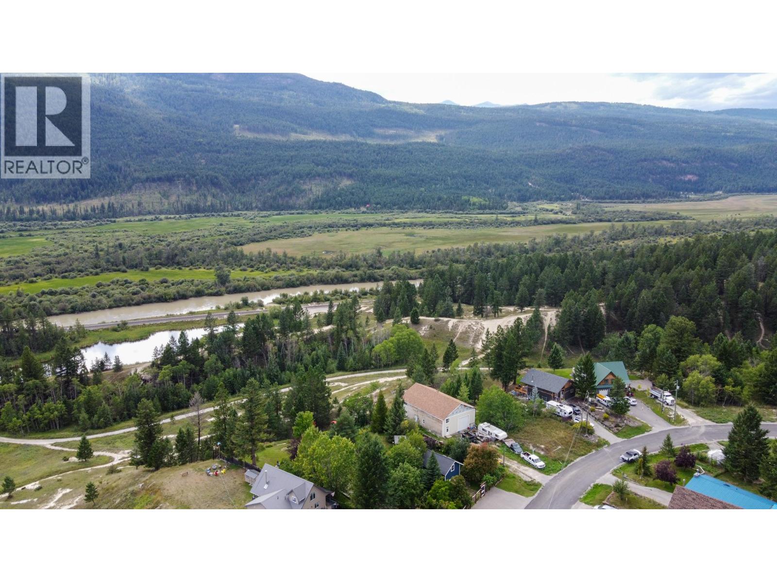 4772 Crescentwood Drive, Edgewater