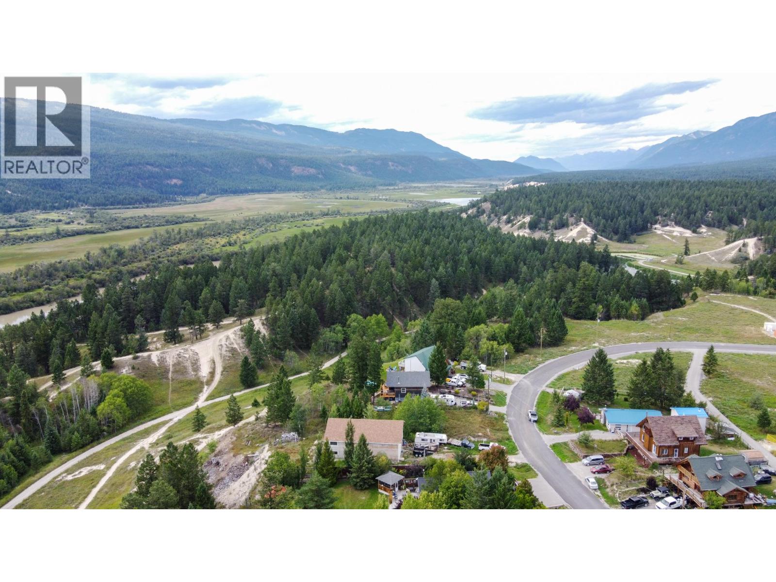 4772 Crescentwood Drive, Edgewater