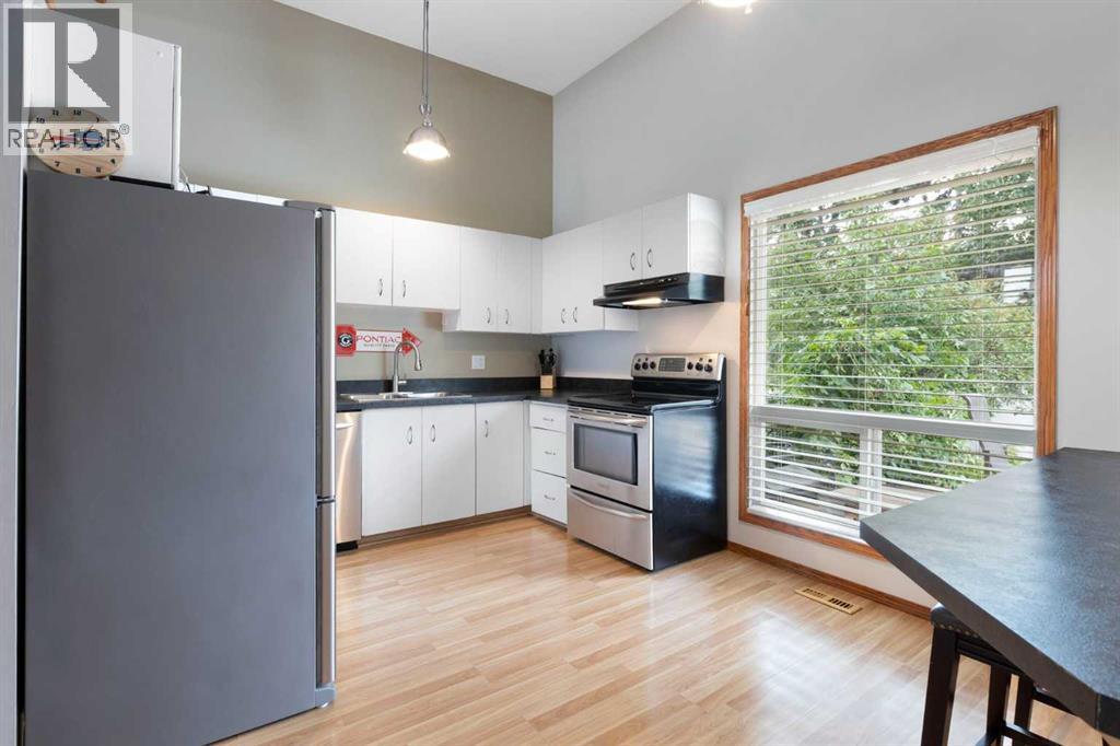 Single Family House 4 Level for Sale in  Brae Glen Crescent SW Braeside Calgary 