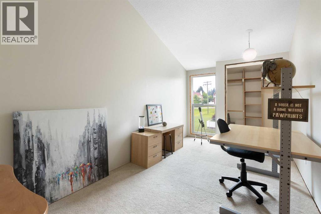 Single Family House 4 Level for Sale in  Brae Glen Crescent SW Braeside Calgary 