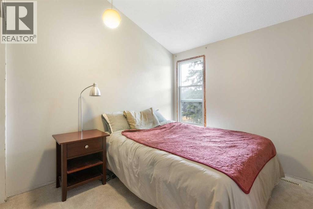 Single Family House 4 Level for Sale in  Brae Glen Crescent SW Braeside Calgary 