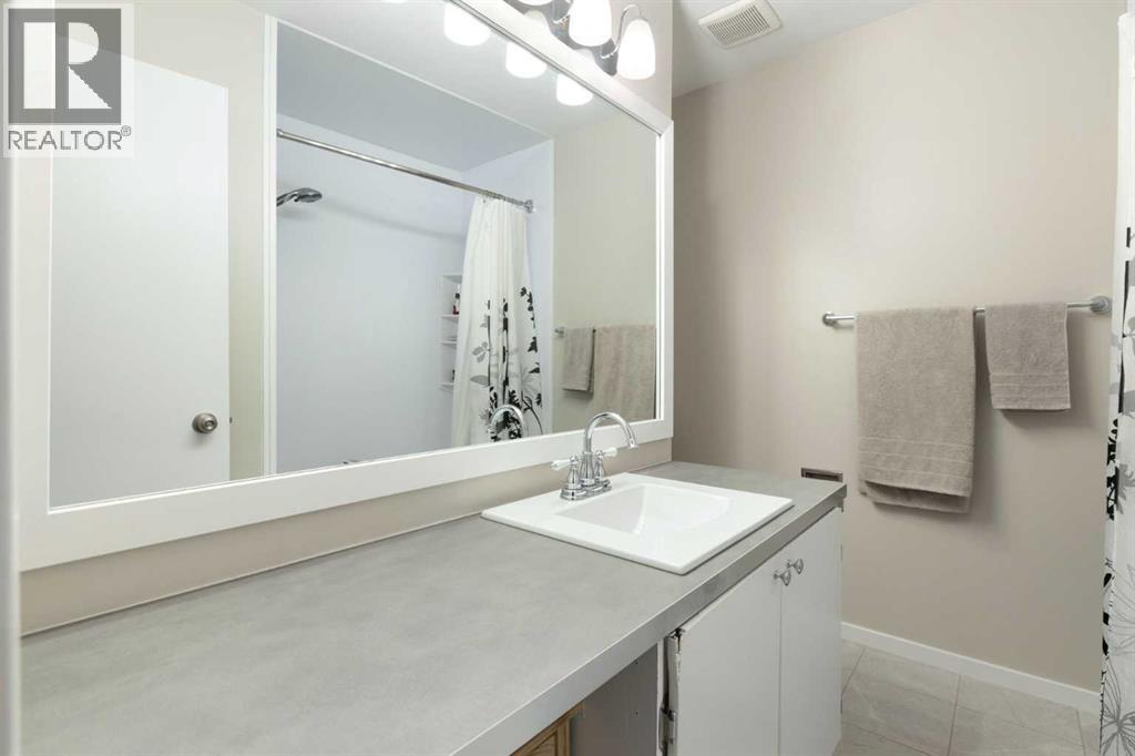 Single Family House 4 Level for Sale in  Brae Glen Crescent SW Braeside Calgary 