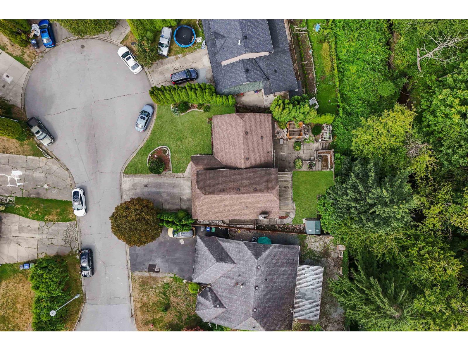 Photo 12 of 9218 136 B Street, Surrey BC