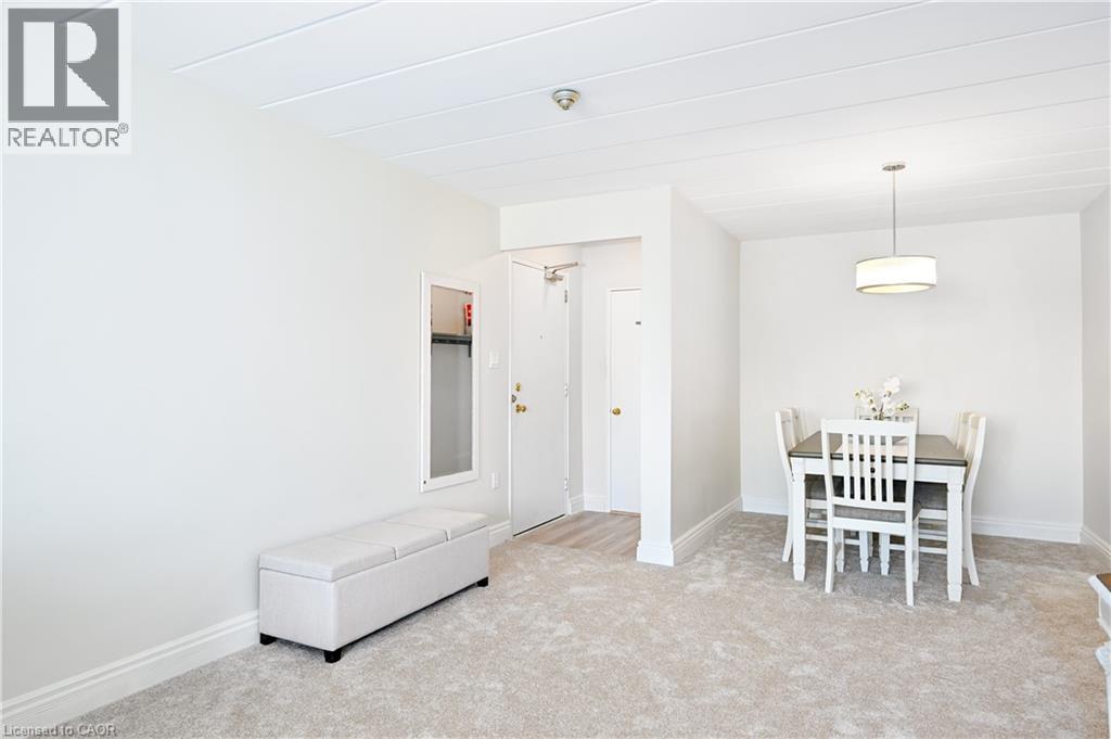 Photo 6 of 2422 New Street Unit 9, Burlington ON