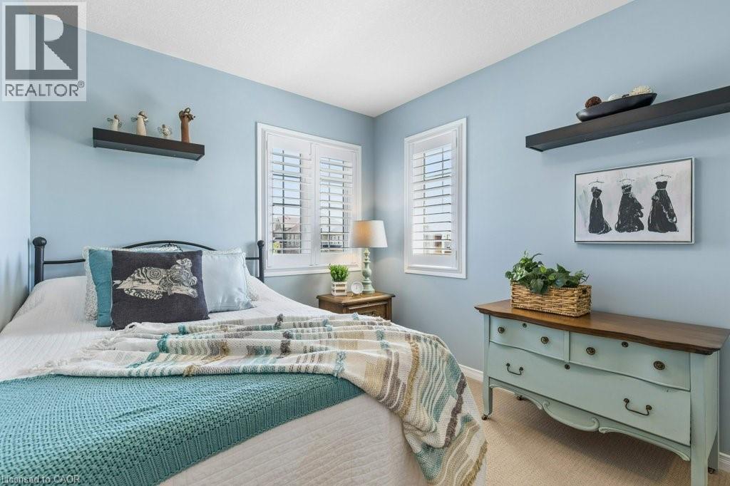 Photo 23 of 102 Trowbridge Street, Breslau ON