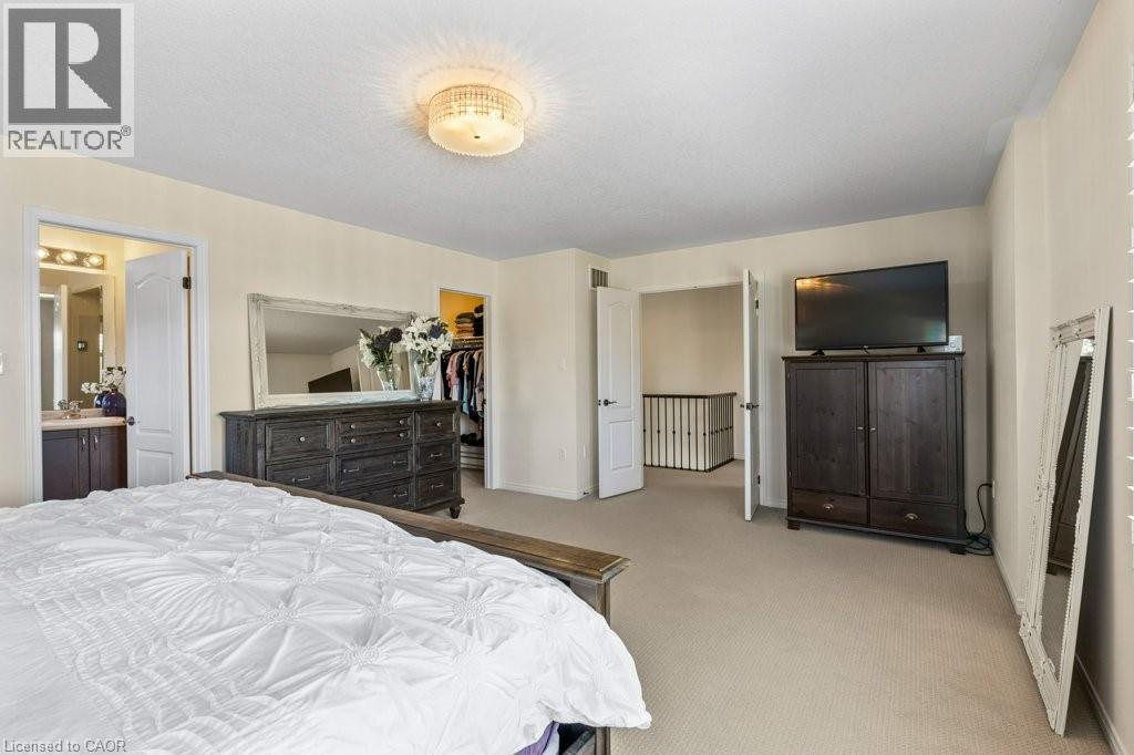 Photo 15 of 102 Trowbridge Street, Breslau ON